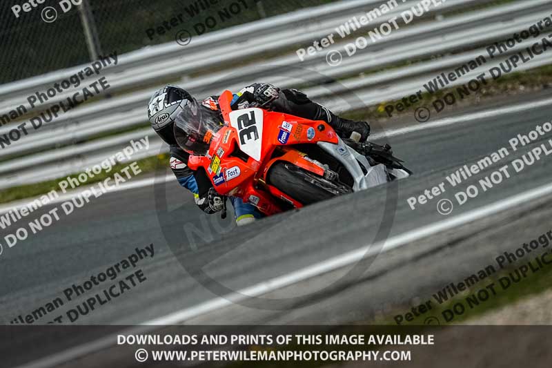 anglesey;brands hatch;cadwell park;croft;donington park;enduro digital images;event digital images;eventdigitalimages;mallory;no limits;oulton park;peter wileman photography;racing digital images;silverstone;snetterton;trackday digital images;trackday photos;vmcc banbury run;welsh 2 day enduro